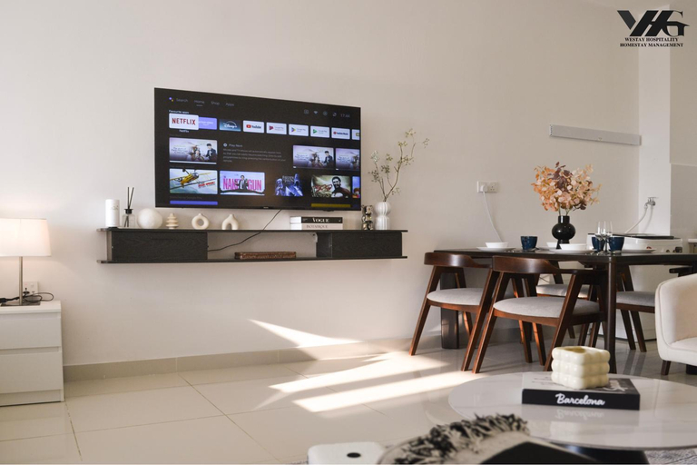 Food & Drinks, CORE suite klia with FREE NETFLIX + WIFI, Sepang