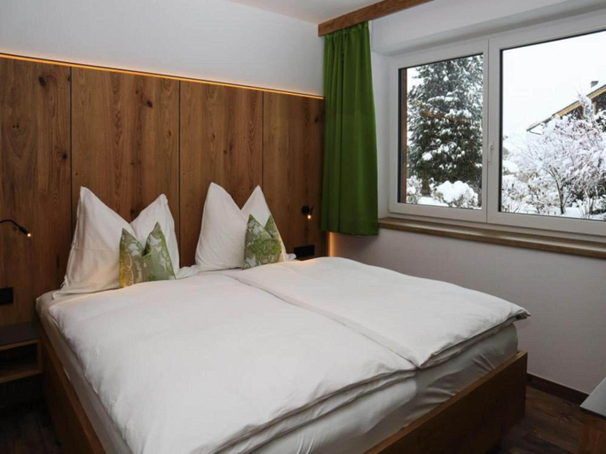 Bedroom 3, Apartment in Bramberg near Cable Car, Zell am See