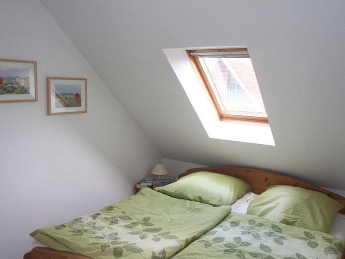 Bedroom 2, Sandmann Greetsiel Comfortable holiday residence, Aurich