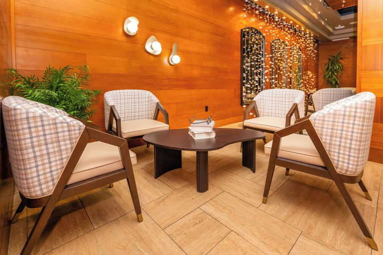 Public Area 2, The Heathman Kirkland, King