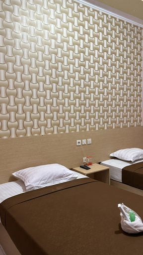 Bedroom 3, Hotel Mutiara Panderman, Malang
