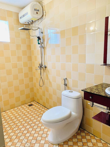 Bathroom 3, Bình lan Hotel, Sa Pa