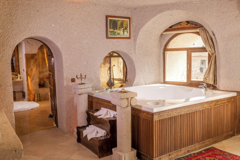 Bathroom, Gamirasu Cave, Ürgüp