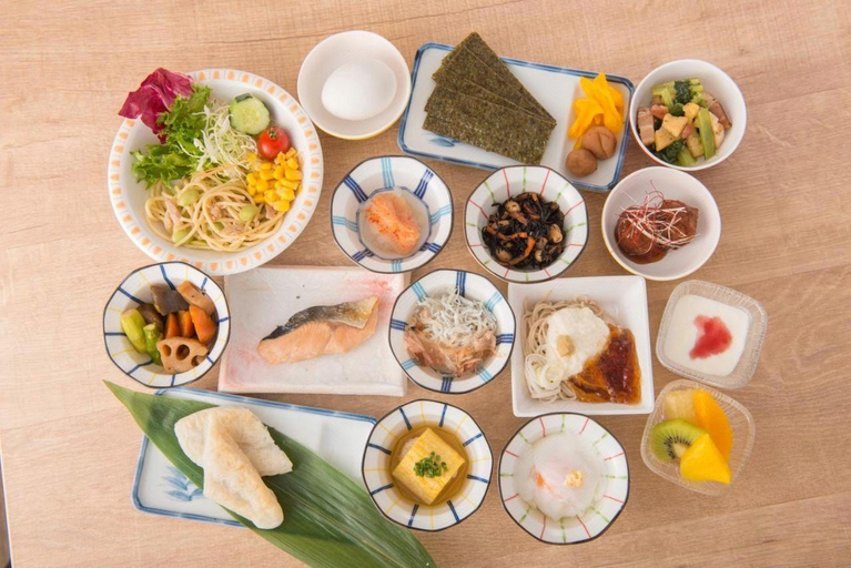 Food & Drinks 4, Hotel Sun Clover Koshigaya Eki mae, Koshigaya