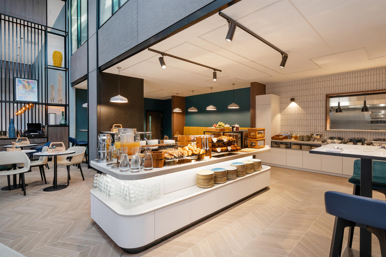 Food & Drinks 5, Hyatt Place Leeds, Leeds