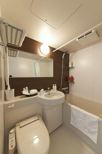 Bathroom, Hotel Sun Clover Koshigaya Eki mae, Koshigaya