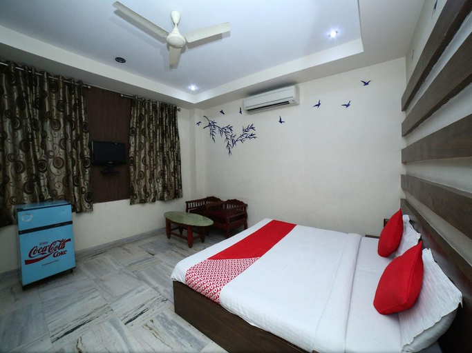 Bedroom 3, Hotel Surbhi, Gwalior