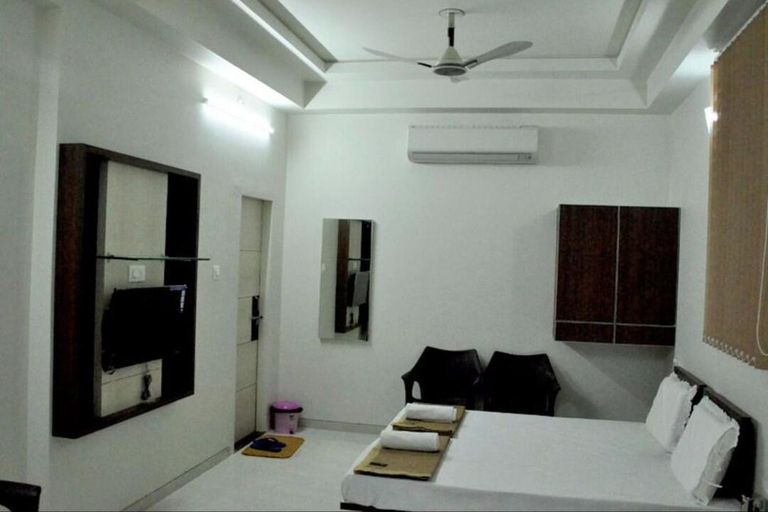 Bedroom 2, Vamoose Indrani, Chittaurgarh