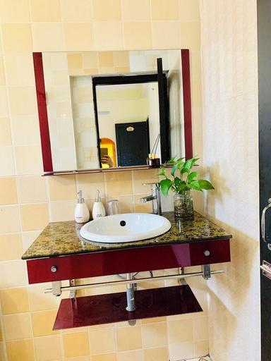 Bathroom 2, Bình lan Hotel, Sa Pa