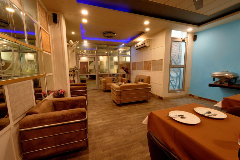 Food & Drinks 4, Hotel Moon Light Bhimtal, Nainital