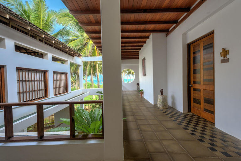 Public Area 3, Turtle Bay, Tangalle