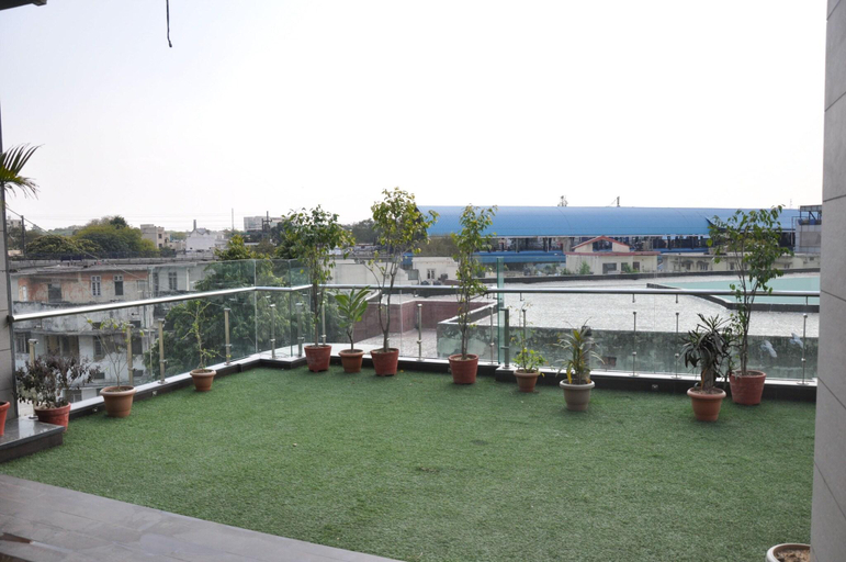 Exterior & Views 2, Hotel Metro View, Delhi