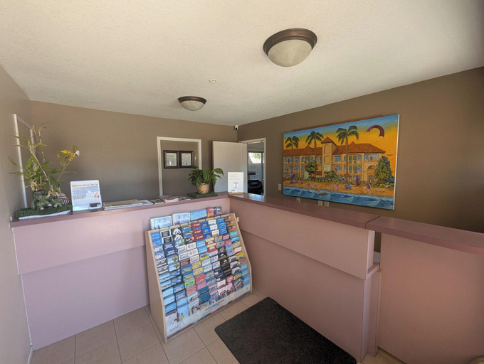 Public Area 3, Oceanview Motel - Huntington Beach, Orange