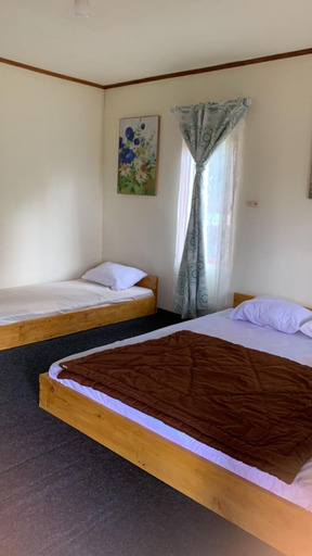 Bedroom 2, Kampung Bareto Cottage And Resto, Garut