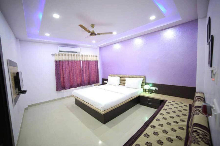 Bedroom 2, Malhaar Resort, Gandhinagar