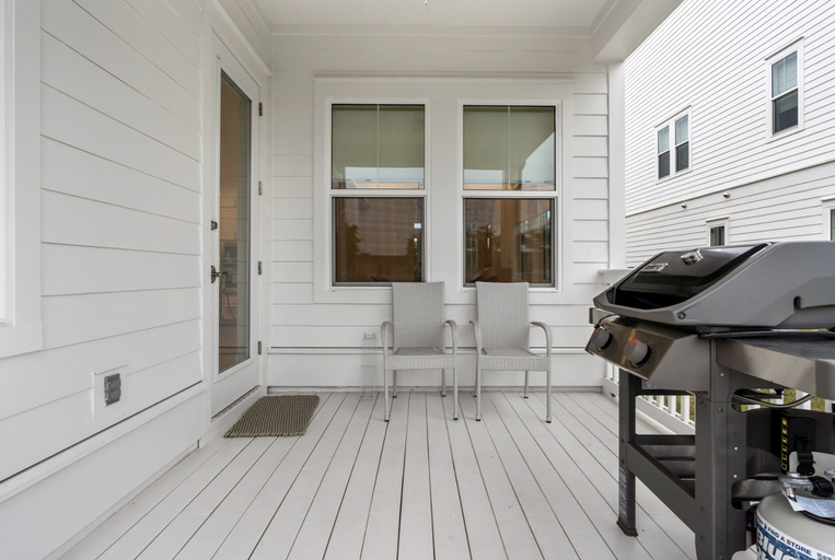 Terrace/patio 4, Peyton's Place, Walton