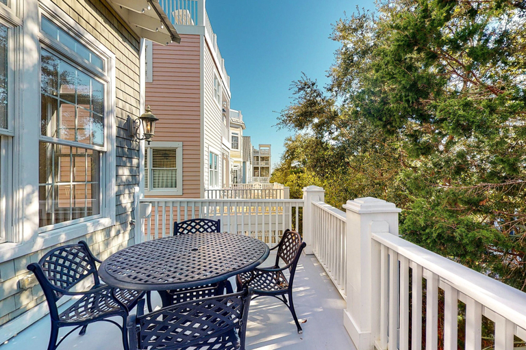 Outdoor dining 4, Luxury Cottage With Pools & Multiple Decks, 1/2 Block to Beach, Glynn