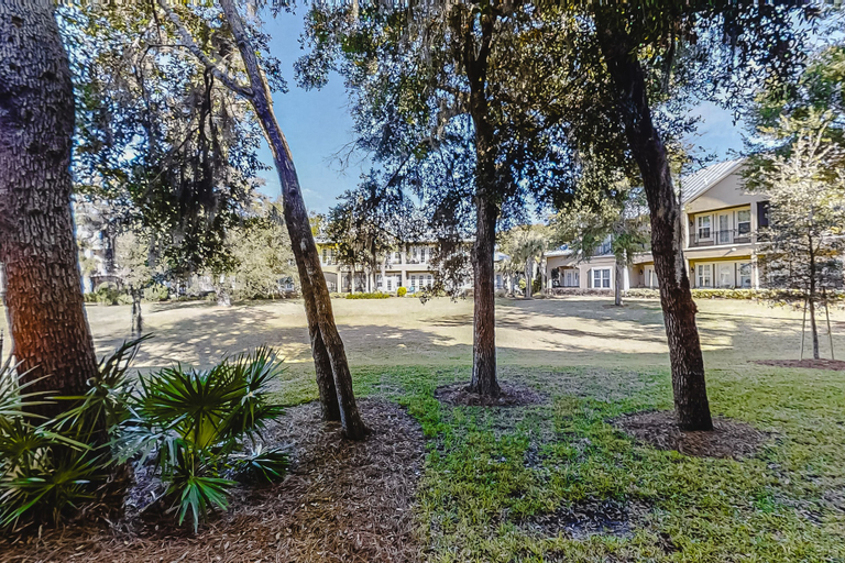 Exterior 3, Updated Townhome Near the Ocean W/private Patio, Shared Pool, Central A/C, Nassau