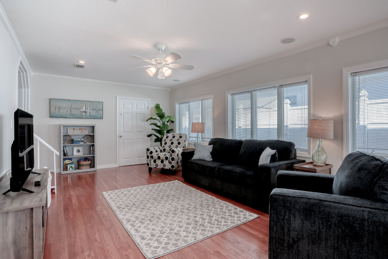 Living area 5, Beachside Snowbird Escape With Fenced Yard & Washer/dryer - Walk to Beach Access, Duval