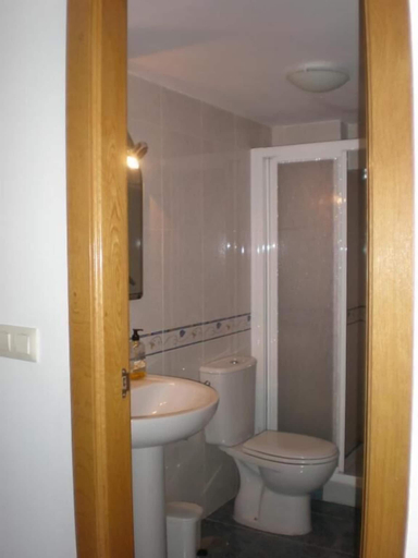 Bathroom 4, Casa Codesal Apartamentos, Pontevedra