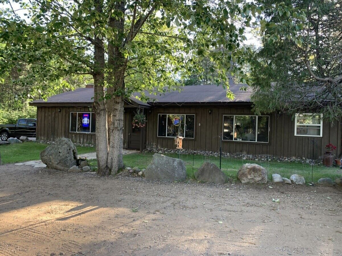 Exterior 3, Gresham Shores - Woodies Perch - PET Friendly, Vilas