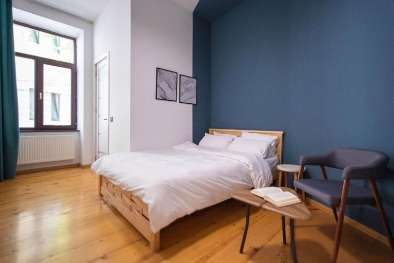 Room 2, City guli brosse, Tbilisi