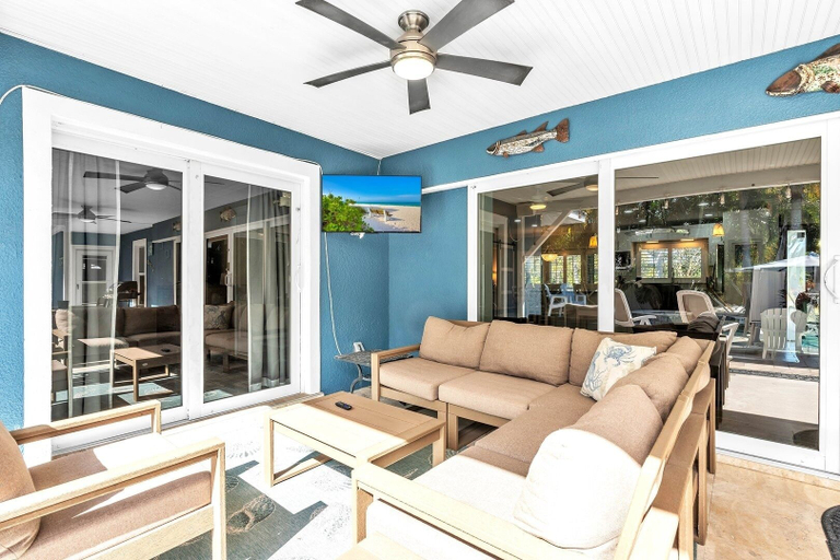 Interior 5, Palms By The Bay 3 Bedroom Home, Manatee