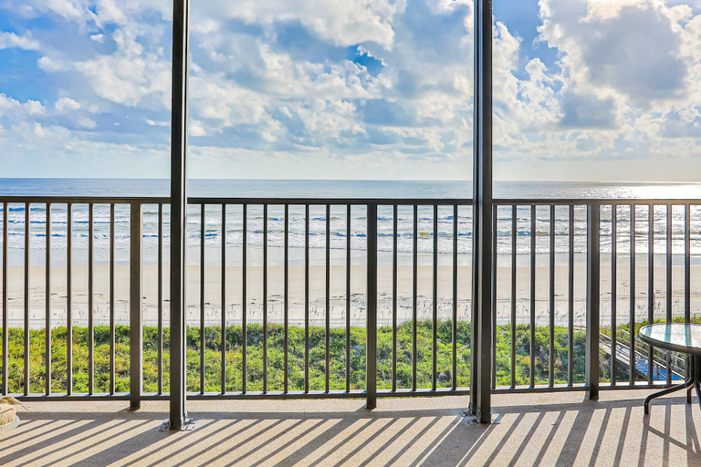 Terrace/patio, Fantastic Home With Views of Sunrises, Sunsets, & Dolphins + Wifi & Shared Pool, Saint Johns