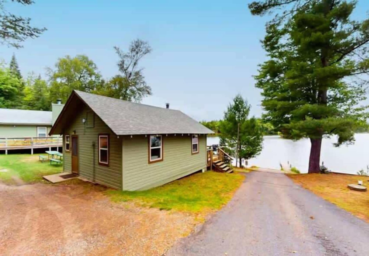 Exterior 5, A Shore Thing: Beach Access, Vilas