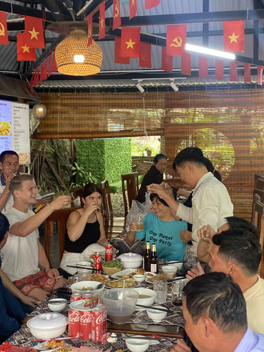 Food & Drinks 4, Tràng An Legend, Hoa Lư