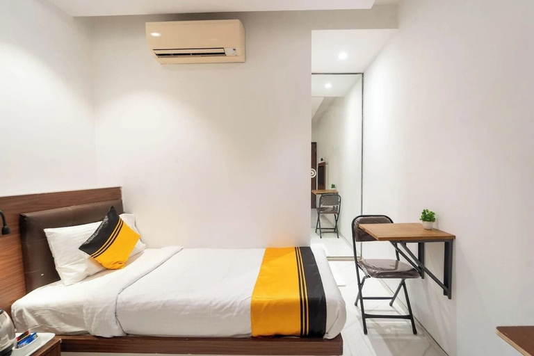 Room 4, Hotel Baverly By Glitz Hotels, Mumbai Suburban