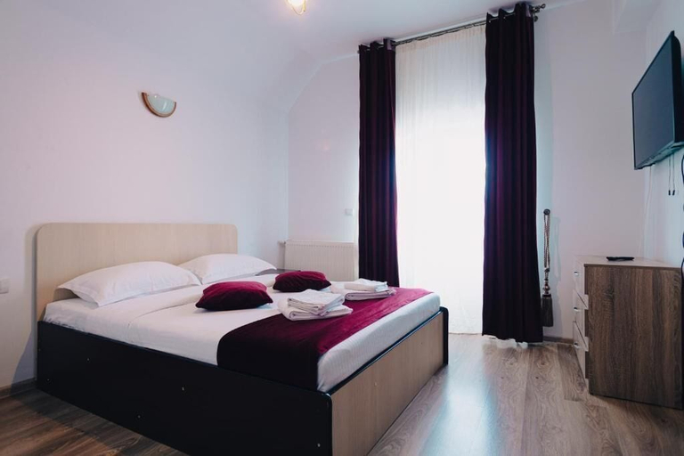 Room 2, Chalet 173, Gura Humorului