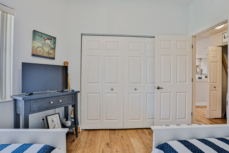 Room 3, Ocean View Condo With Pool Access, Wifi, & Central AC - Snowbirds OK, Flagler