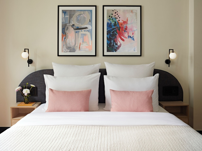 Bedroom 2, Numa Berlin Novela, Berlin