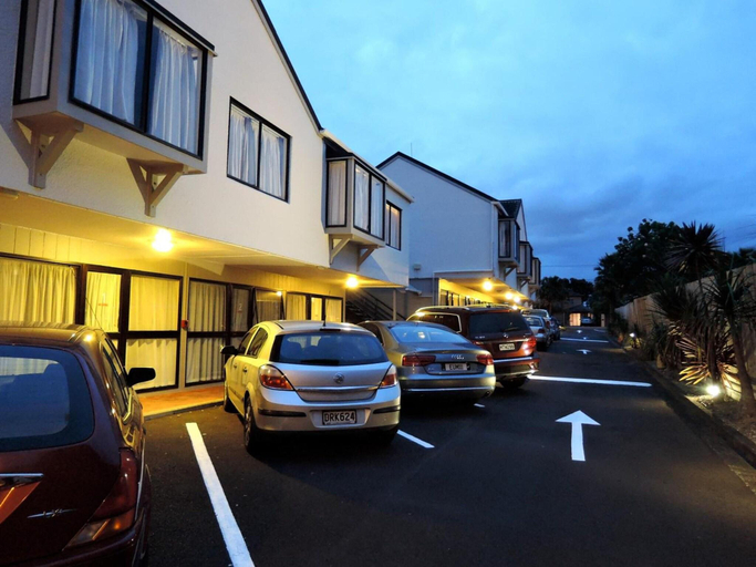 Public Area 4, Anzac Court Motel, Waitakere
