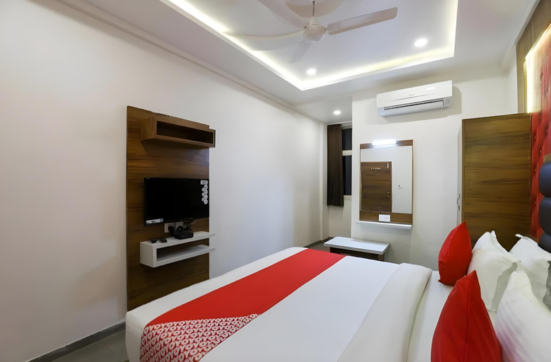 Bedroom 4, HOTEL AAGMAN BECHARAJI, Ahmadabad