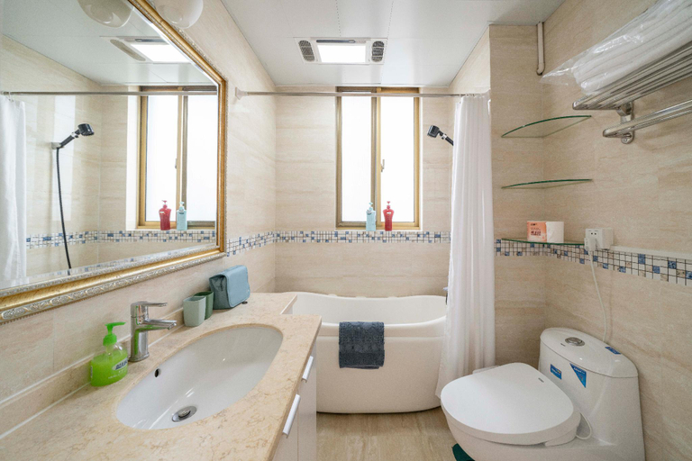 Bathroom 4, Tyms Gubei Elegant 3BR 2BA APT, Shanghai