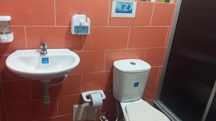 Bathroom 5, HOTEL CASA JAIRO, Neiva