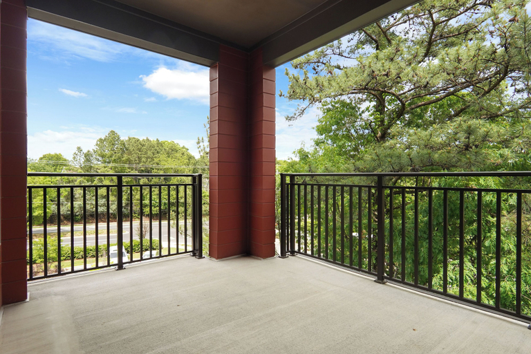Property grounds, Luxe King 3BR Suite in North Raleigh, Wake