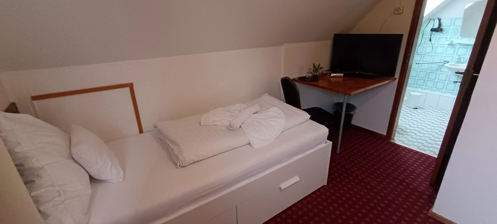 Room 4, Pension Quellenhof, Goslar