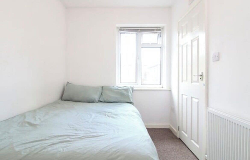 Room 4, Coventry Road Studio Flat, Southampton