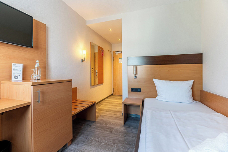 Bedroom 4, ParkHotel Fulda, Fulda