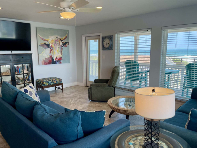 Living area 2, Beachgate Condo Suites And Hotel 211+213 2 Bedroom Condo, Nueces