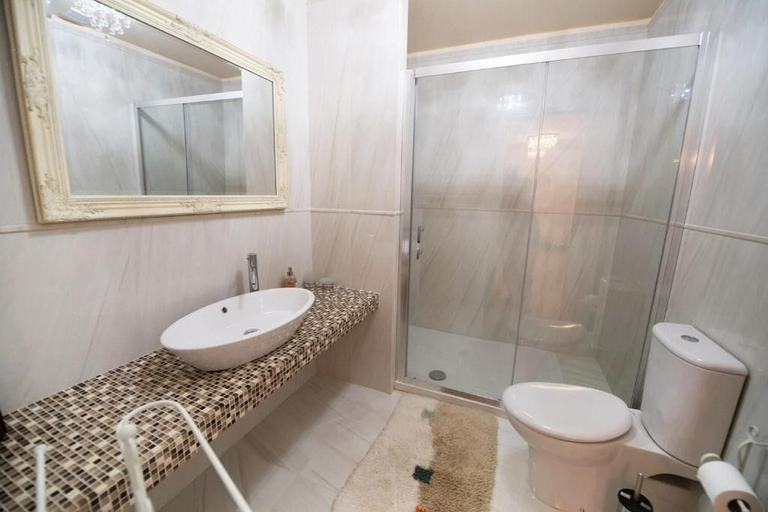 Bathroom 4, Suites Pirofani, Ionian Islands