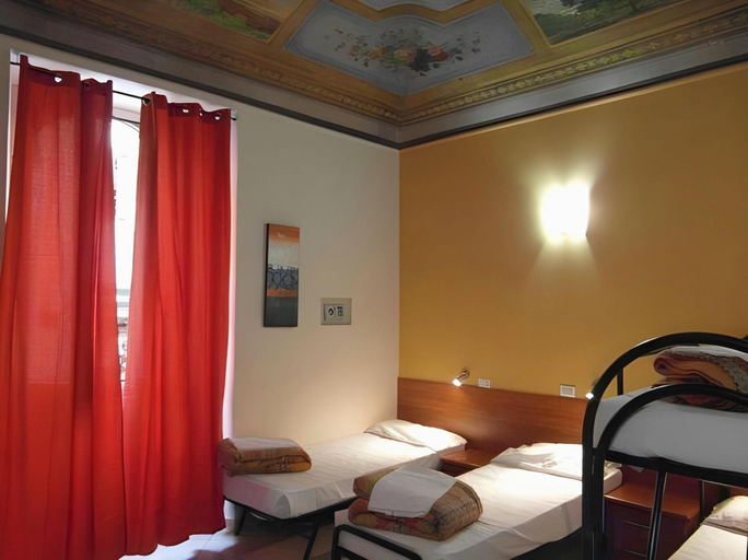 Bedroom 2, Freedom Traveller Hostel, Rome