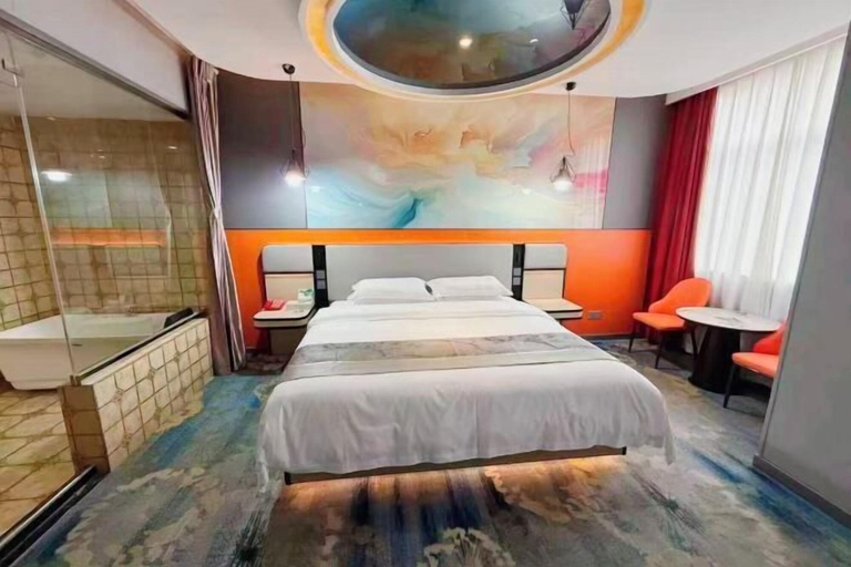 Bedroom 2, Danfeng Junlin World Theme Hotel, Shangluo