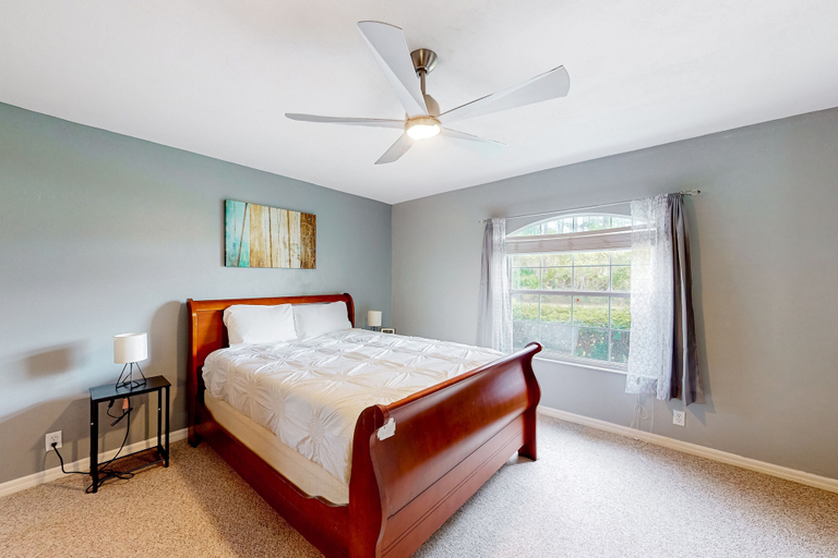 Room 3, Spacious Home With Enclosed Pool, Open Layout, Washer/dryer, Internet, & AC, Flagler