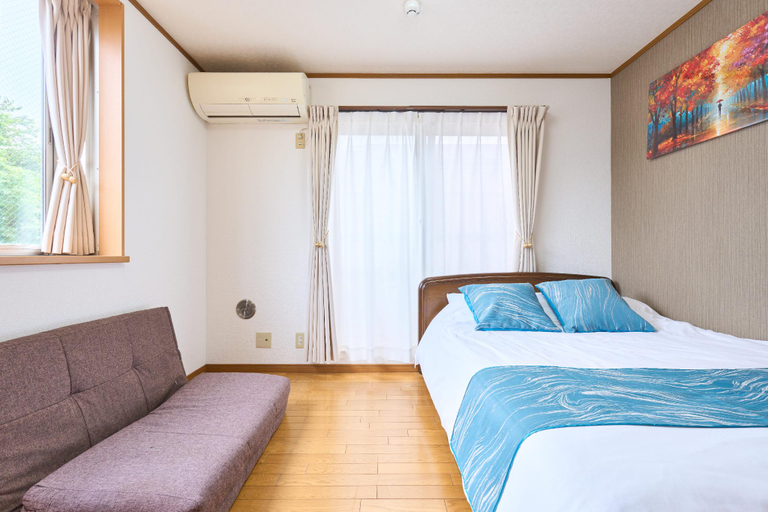 Bedroom 2, J-JR Yamanote Komagome, 101sq 4BR, 2Bath,FreePark, Kita