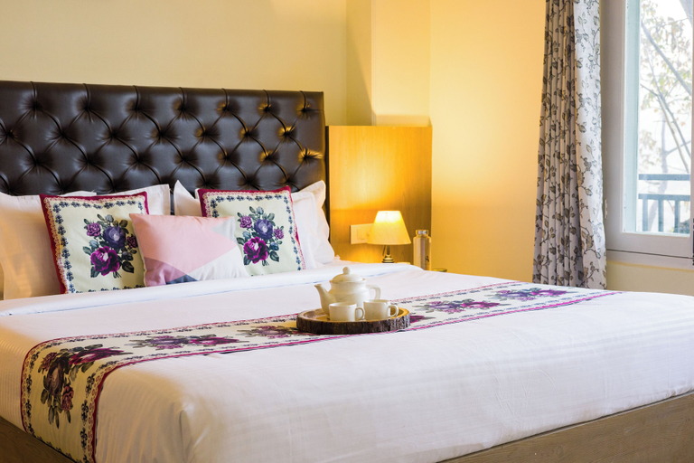 Room 2, The Walnut Stays, Solan
