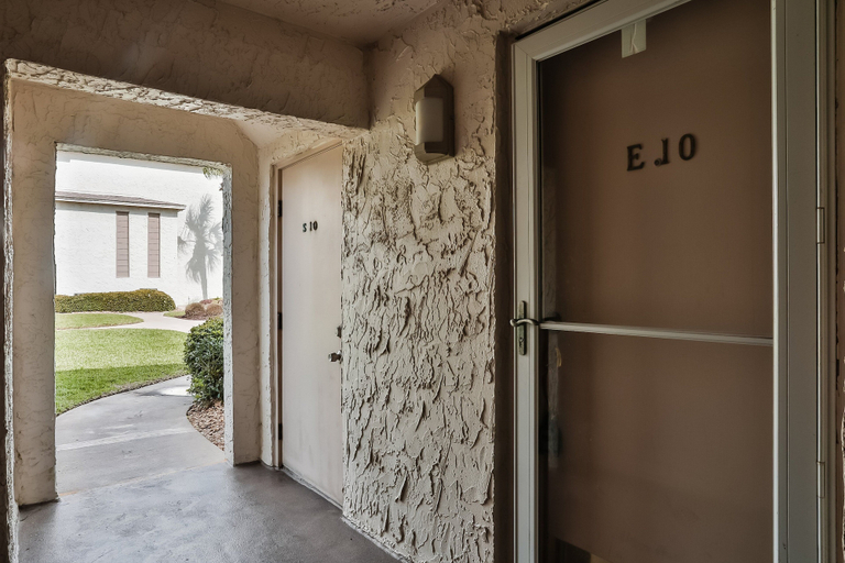 Exterior detail 5, Oceanfront Townhouse With Shared Pools, Ocean View, Wifi, W/d, and Central AC, Saint Johns